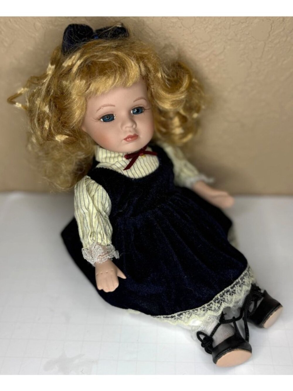 Duck House Porcelain Doll Vintage Blonde Curls Blue Velvet Lace Dress Blue Eyes - Picture 7 of 16